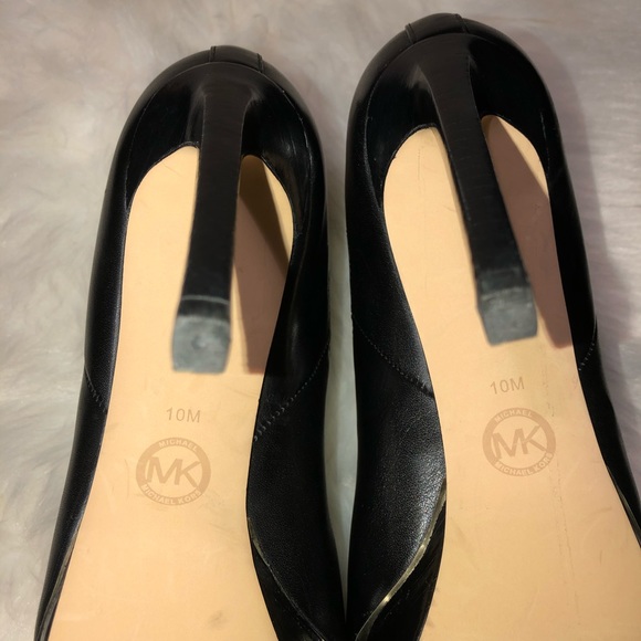 🔥 Micheal Kors Booties - Picture 4 of 6